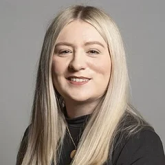 Amy Callaghan height profile photo