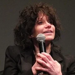 Amy Heckerling height profile photo