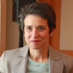 Amy Walter height profile photo