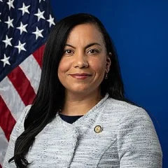 Analilia Mejia height profile photo