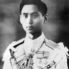 Ananda Mahidol height profile photo