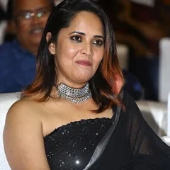 Anasuya Bharadwaj height profile photo