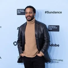 André Holland height profile photo