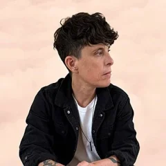Andrea Gibson height profile photo