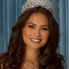 Andrea Meza height profile photo