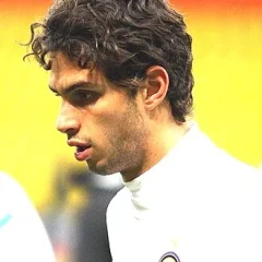 Andrea Ranocchia height profile photo