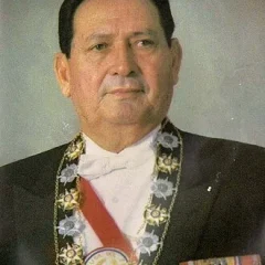 Andrés Rodríguez (politician) height profile photo