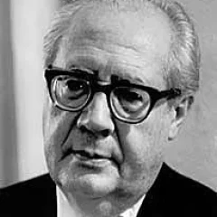Andrés Segovia height profile photo