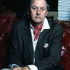 Andrew Cavendish, 11th Duke of Devonshire height profile photo