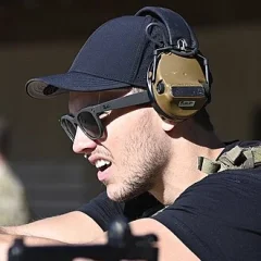 Andrew East height profile photo