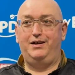 Andrew Gilding height profile photo
