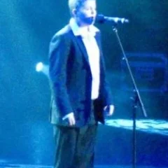 Andrew Johnston (singer) height profile photo
