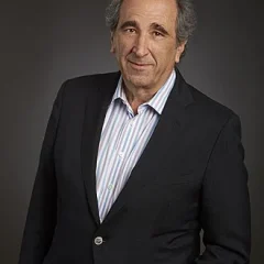 Andrew Lack (executive) height profile photo