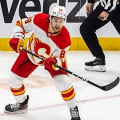 Andrew Mangiapane height profile photo