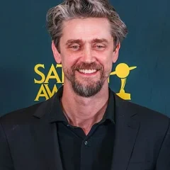 Andy Muschietti height profile photo