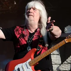 Andy Scott (guitarist) height profile photo