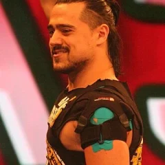 Angel Garza height profile photo