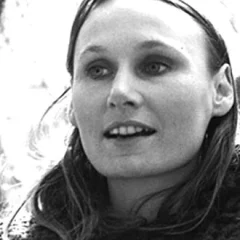 Angela Pleasence height profile photo