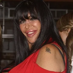 Angela Raiola height profile photo