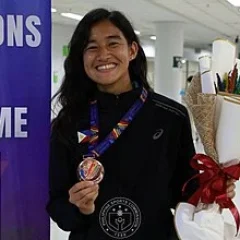 Anicka Castañeda height profile photo