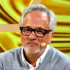 Anish Kapoor height profile photo