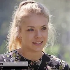 Anna Hopkin height profile photo