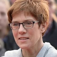 Annegret Kramp-Karrenbauer height profile photo
