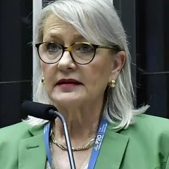 Annelie Lotriet height profile photo