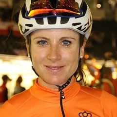 Annemiek van Vleuten height profile photo