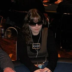 Annette Obrestad height profile photo