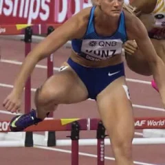 Annie Kunz height profile photo