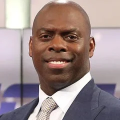 Anthony Lynn height profile photo
