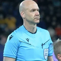 Anthony Taylor (referee) height profile photo