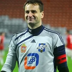 Antonín Kinský (footballer, born 1975) height profile photo