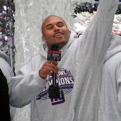 Antonio Pierce height profile photo