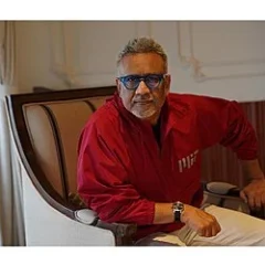 Anubhav Sinha height profile photo