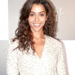 Anupriya Goenka height profile photo