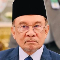 Anwar Ibrahim height profile photo