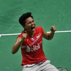 Apriyani Rahayu height profile photo