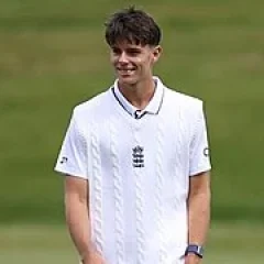 Archie Vaughan height profile photo