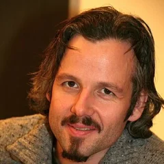 Ari Behn height profile photo