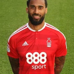 Armand Traoré height profile photo