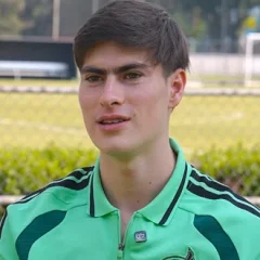 Armando González (footballer, born 2003) height profile photo