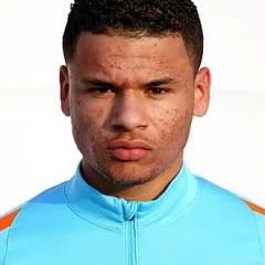 Armando Obispo height profile photo