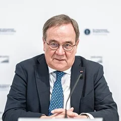 Armin Laschet height profile photo