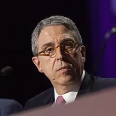 Arnaud de Puyfontaine height profile photo