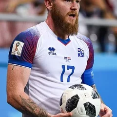 Aron Gunnarsson height profile photo