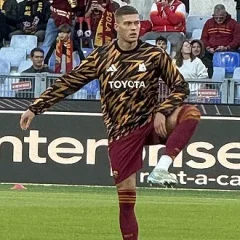 Artem Dovbyk height profile photo