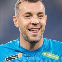 Artem Dzyuba height profile photo
