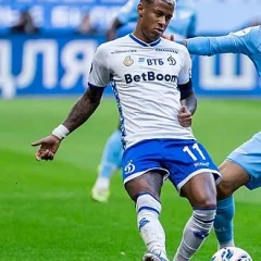 Arthur Gomes (footballer) height profile photo
